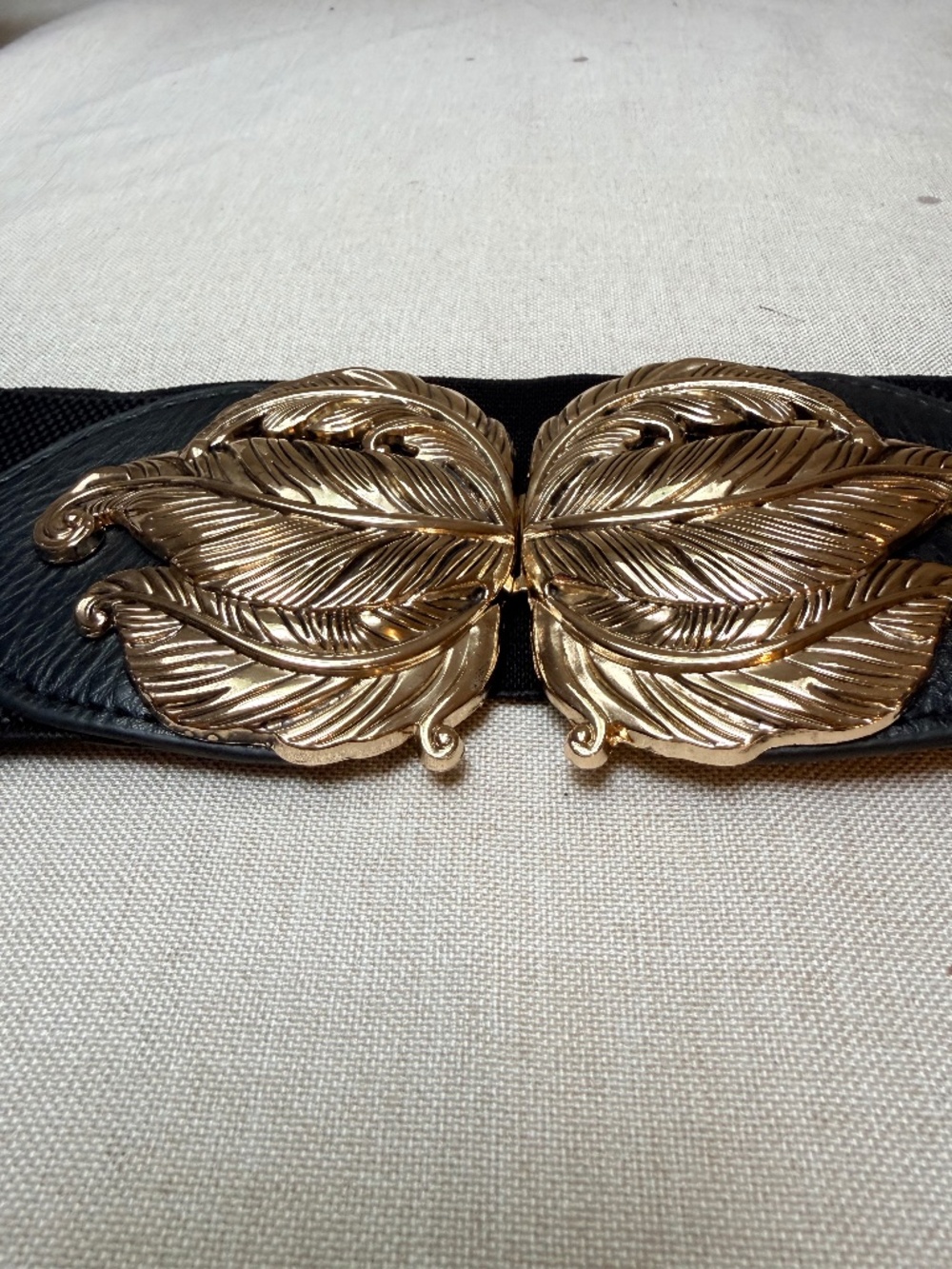 Wide Black Elastic Stretch Belt With Gold Leaf Buckle
